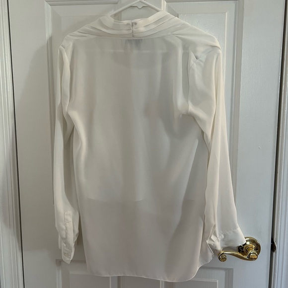 Vince Camuto Cross Front Blouse - white - Picture 3 of 4